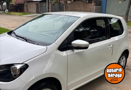 Autos - Volkswagen Up high Line 3P 2016 Nafta 143000Km - En Venta