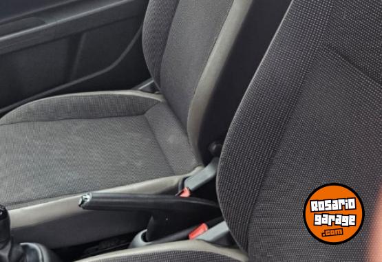 Autos - Volkswagen Up high Line 3P 2016 Nafta 143000Km - En Venta