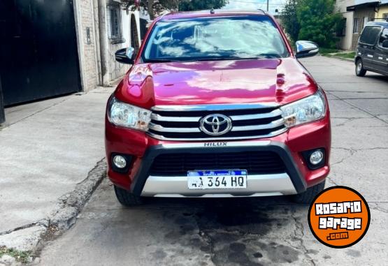 Camionetas - Toyota hilux 2016 Diesel 172000Km - En Venta