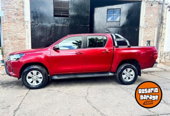 Camionetas - Toyota hilux 2016 Diesel 172000Km - En Venta