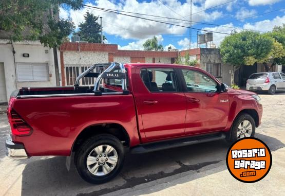 Camionetas - Toyota hilux 2016 Diesel 172000Km - En Venta