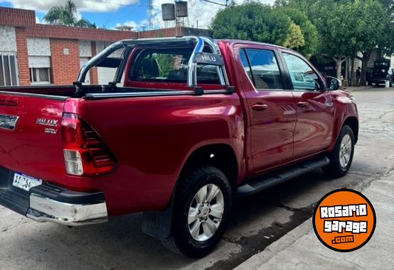 Camionetas - Toyota hilux 2016 Diesel 172000Km - En Venta