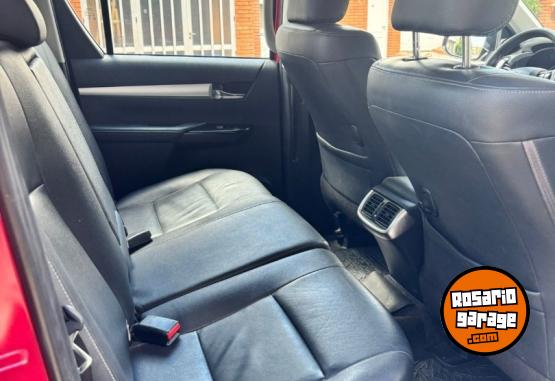 Camionetas - Toyota hilux 2016 Diesel 172000Km - En Venta