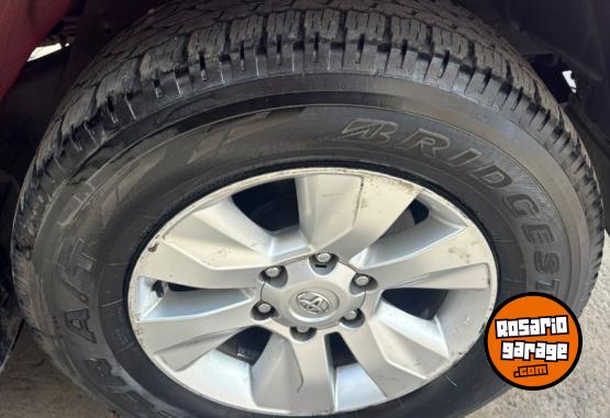Camionetas - Toyota hilux 2016 Diesel 172000Km - En Venta
