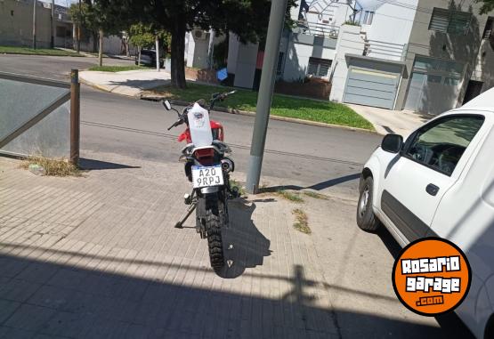 Motos - Motomel SKUA 150 2024 Nafta 11000Km - En Venta