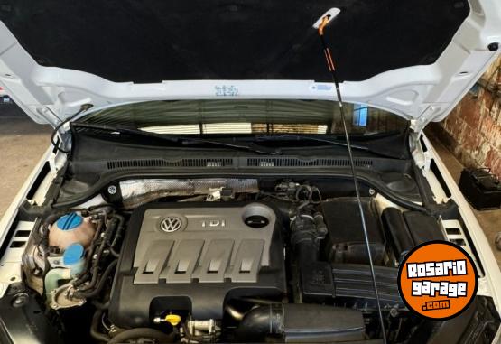 Autos - Volkswagen Vento advance 2014 Diesel 140000Km - En Venta