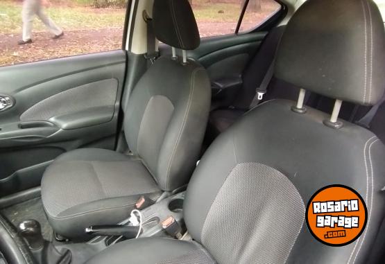 Autos - Nissan Versa 1.6 Advance 2014 Nafta 145000Km - En Venta