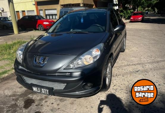 Autos - Peugeot 207 2013 Nafta 120000Km - En Venta