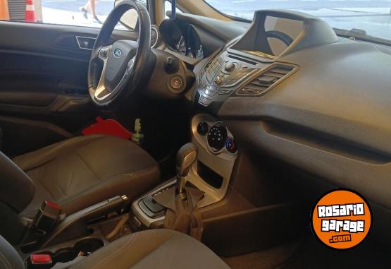 Autos - Ford Fiesta kinetic se plus 2014 Nafta 215000Km - En Venta