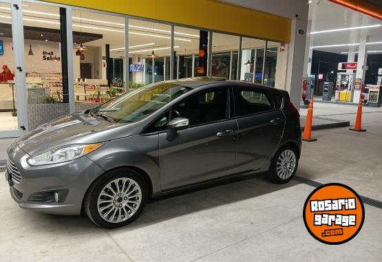 Autos - Ford Fiesta kinetic se plus 2014 Nafta 216000Km - En Venta