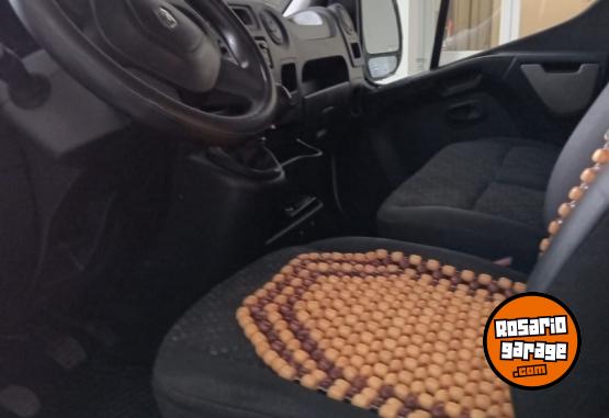 Utilitarios - Renault Master L1H1 2015 Diesel 245000Km - En Venta