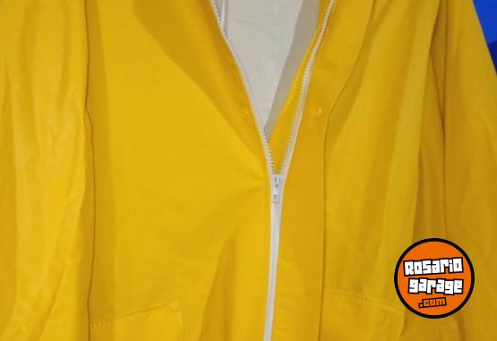Indumentaria - Vendo pilotin de lluvia nuevo! - En Venta