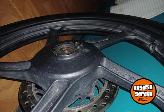 Accesorios para Motos - RUEDA/LLANTA COMPLETA DELANTERA DE GLH - En Venta