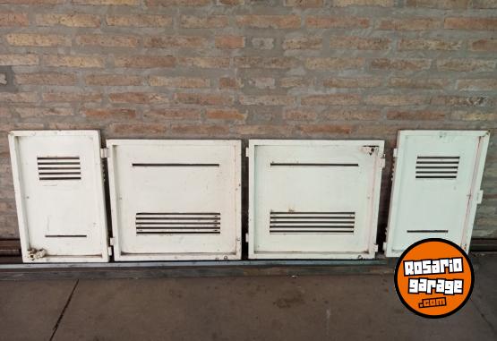 Hogar - Puerta para bajo parrillero o armario - En Venta