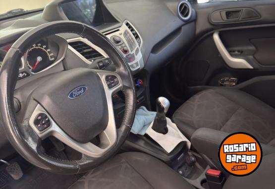 Autos - Ford Fiesta titanium 2012 Nafta 153000Km - En Venta