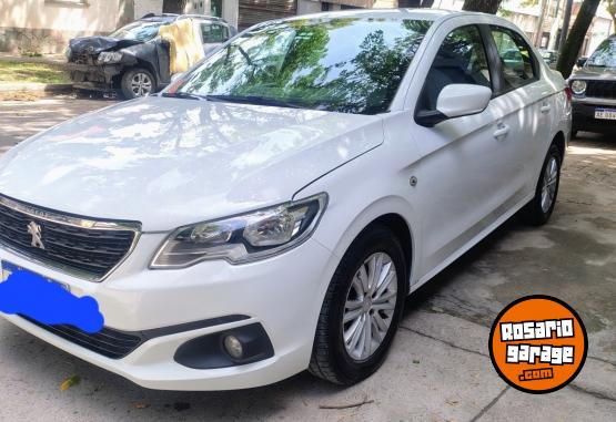 Autos - Peugeot 301 2018 Diesel 180000Km - En Venta