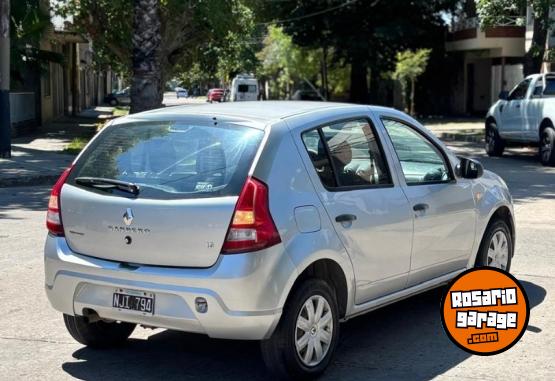Autos - Renault Sandero 2013 Nafta 130000Km - En Venta