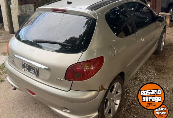 Autos - Peugeot 206 2007 Nafta 133000Km - En Venta