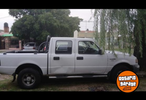 Camionetas - Ford Hilux 2004 Diesel 260000Km - En Venta