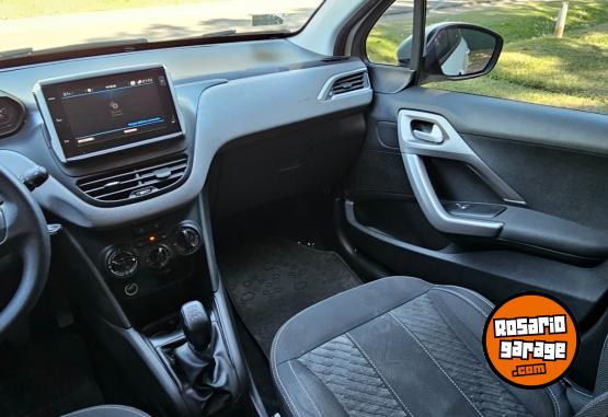 Autos - Peugeot 208 1.6vti C3 POLO YARIS 2018 Nafta 73000Km - En Venta