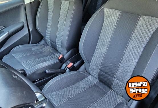 Autos - Peugeot 208 1.6vti C3 POLO YARIS 2018 Nafta 73000Km - En Venta