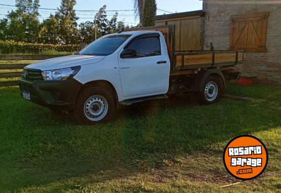 Camionetas - Toyota Se cabina simple 2025 Diesel 3500Km - En Venta