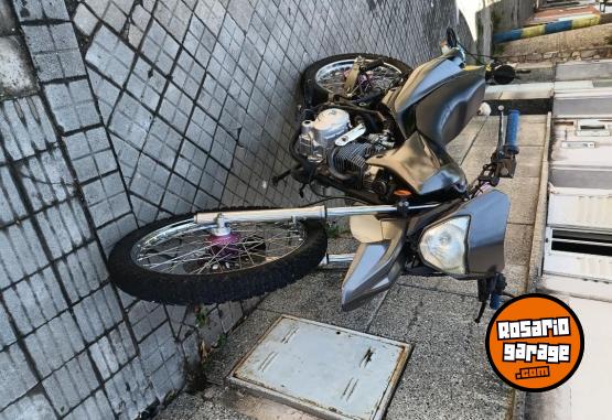 Motos - Motomel V6 2018 Nafta 35000Km - En Venta