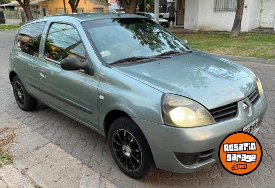 Autos - Renault clio 2008 Nafta 220000Km - En Venta