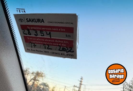 Camionetas - Toyota Hilux srv 2019 Diesel 92500Km - En Venta