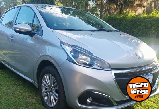 Autos - Peugeot 208 Allure Tiptronic 2018 Nafta 91000Km - En Venta