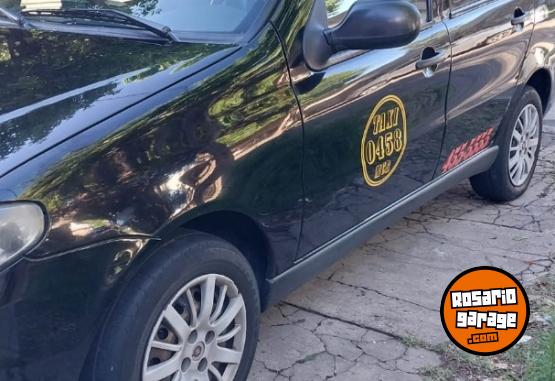 Autos - Fiat Siena 2012 GNC 700000Km - En Venta