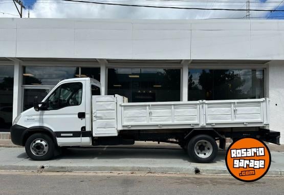 Camiones y Grúas - IVECO DAILY 70C17 paso 4350 CHASIS año 2018 IMPECABLE!! Financia Bco. Santander. Acércate a ORIO HNOS, SAN GENARO, concesionario oficial JMC, ISUZU, KAMA, LANDKING Camiones - En Venta