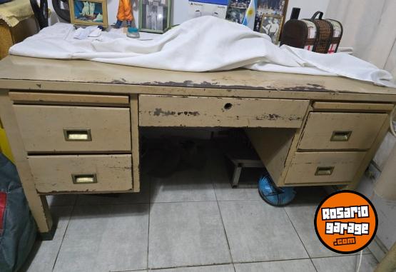 Hogar - Liquido escritorio Metalico  buen estedo - En Venta