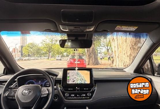 Autos - Toyota COROLLA CROSS SEG NAFTA 2024 Nafta 11500Km - En Venta