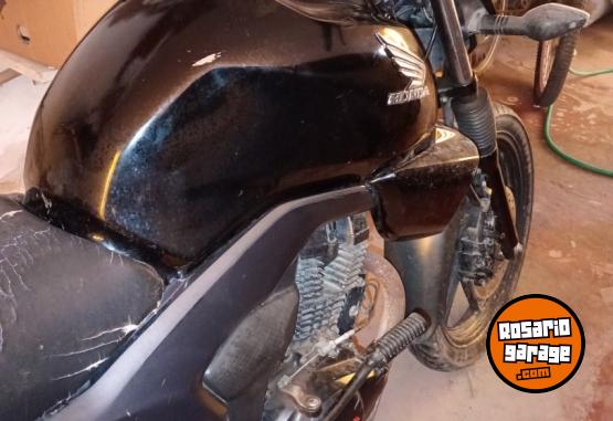 Motos - Honda Invicta 2015 Nafta 111111Km - En Venta