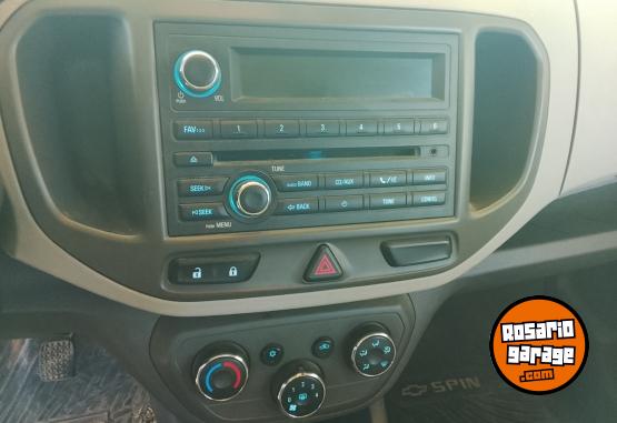 Autos - Chevrolet Spin 2013 Nafta 176000Km - En Venta