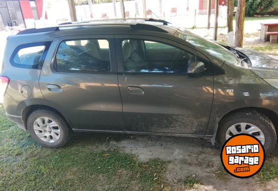 Autos - Chevrolet Spin 2013 Nafta 176000Km - En Venta