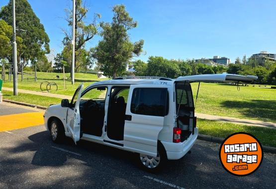 Utilitarios - Citroen Berlingo 2015 Diesel 93000Km - En Venta