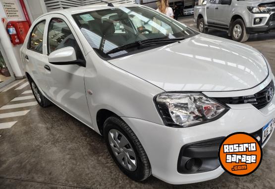 Autos - Toyota Etios 2023 Nafta 6522Km - En Venta