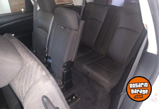 Camionetas - Dodge JOURNEY 2.4 SXT 2012 Nafta 190000Km - En Venta