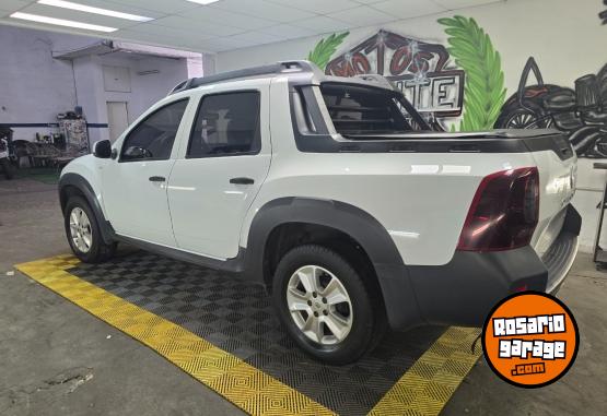 Camionetas - Renault Oroch Outsider 1.6 GNC 2018 GNC 140000Km - En Venta