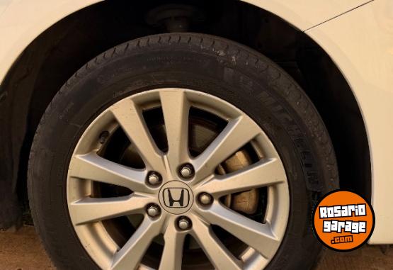 Autos - Honda Civic 2015 GNC 183000Km - En Venta