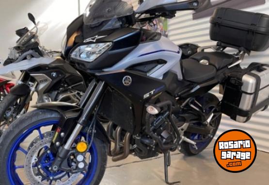 Motos - Yamaha St 900 2021 Nafta 43000Km - En Venta