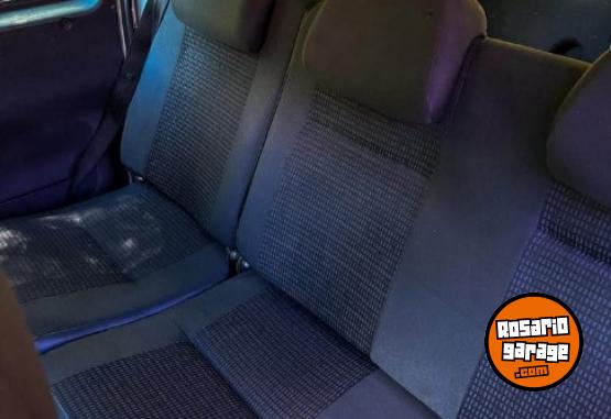 Utilitarios - Peugeot Parnet 2014 Diesel 174000Km - En Venta