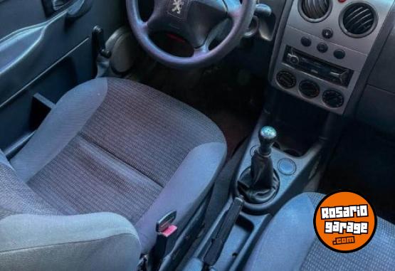 Utilitarios - Peugeot Parnet 2014 Diesel 174000Km - En Venta