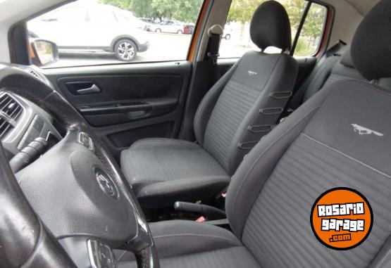 Autos - Volkswagen Crossfox Highline 2011 Nafta 220000Km - En Venta