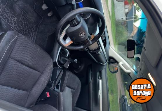 Camionetas - Toyota Hilux 2019 Diesel 105000Km - En Venta