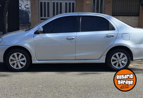 Autos - Toyota Etios xls automatico 2018 Nafta 97000Km - En Venta