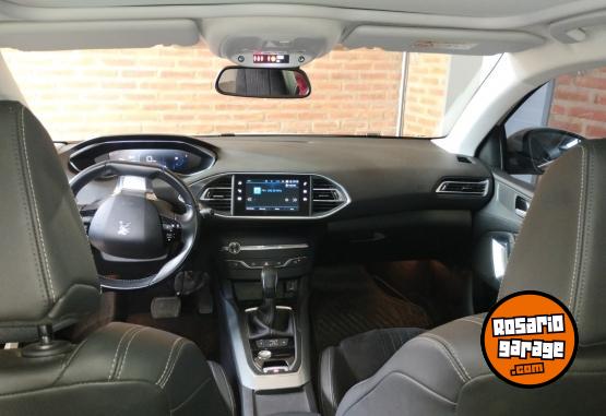 Autos - Peugeot 308 2021 Nafta 42000Km - En Venta