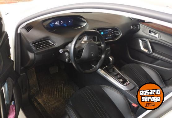 Autos - Peugeot 308 2021 Nafta 42000Km - En Venta